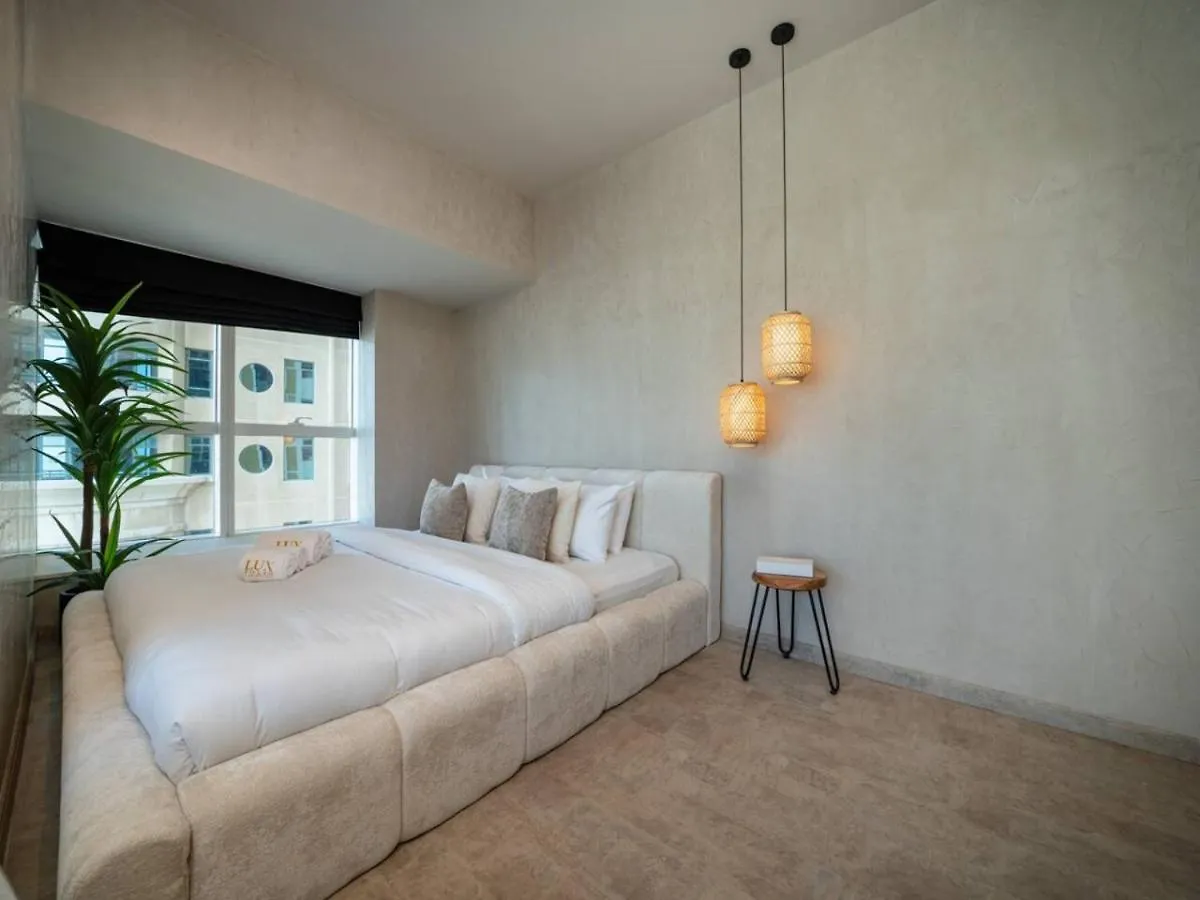 Apartment Upgraded Stylish Living With Private Steam Room Dubai