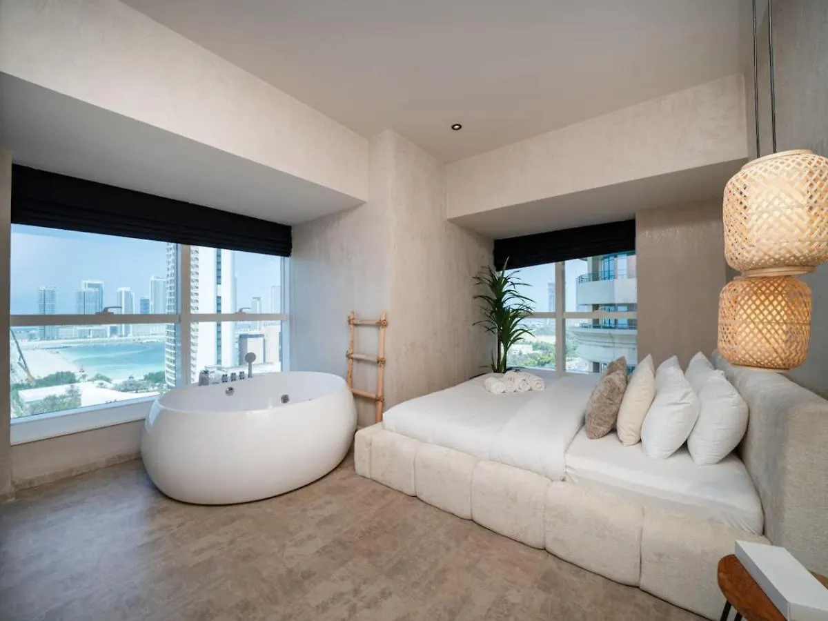Upgraded Stylish Living With Private Steam Room Dubai Apartment