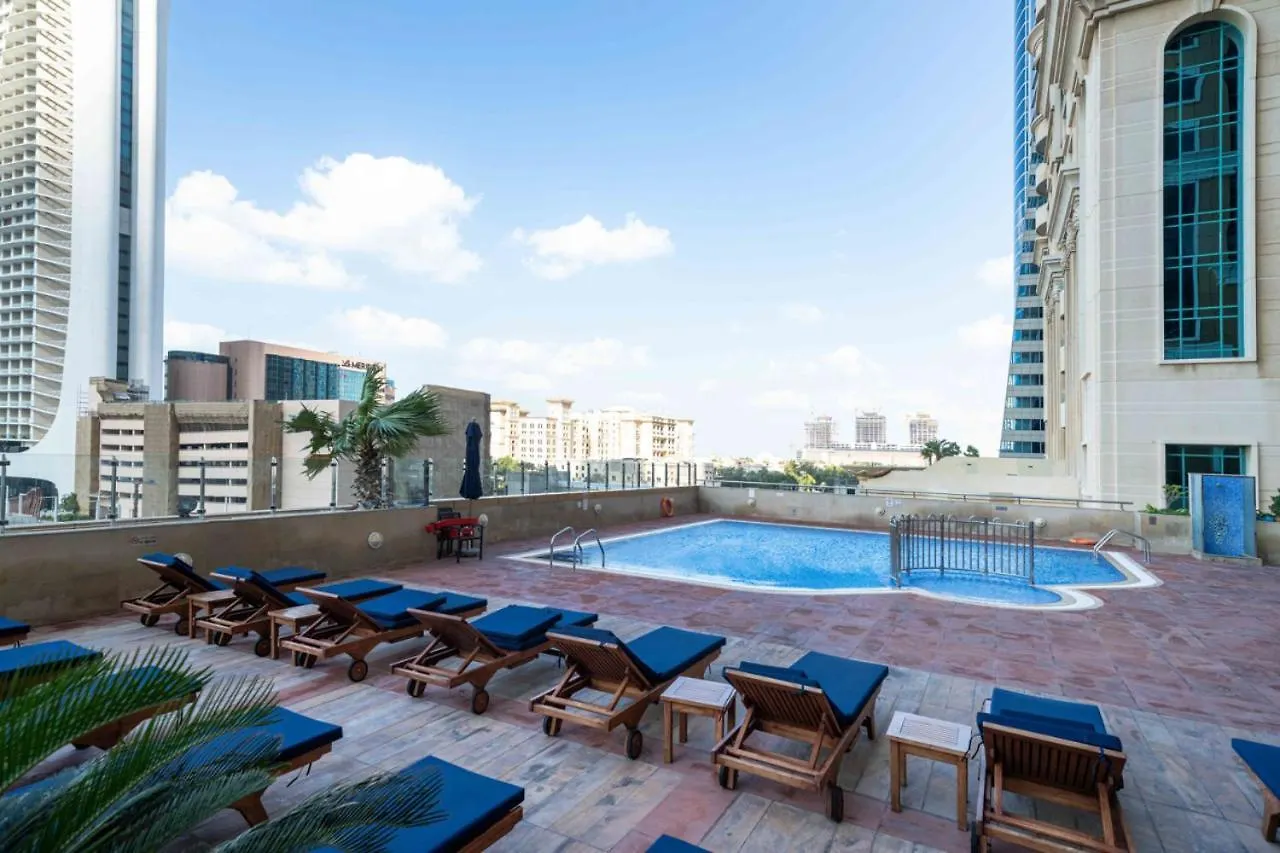 Upgraded Stylish Living With Private Steam Room Dubai